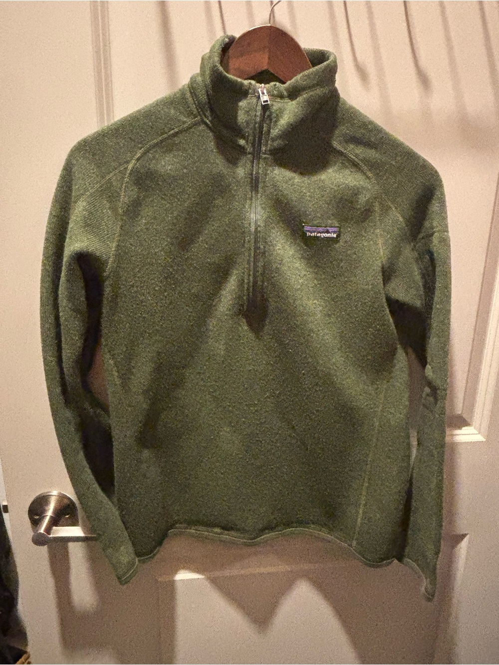 Patagonia women’s  Green Quarter-Zip Fleece Pullover